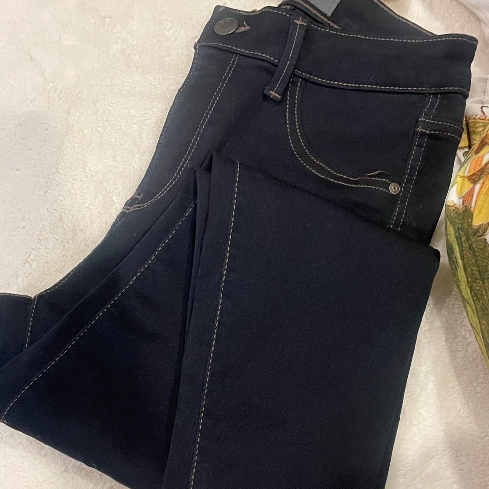 Harper and liv woman’s stretch skinny jeans.